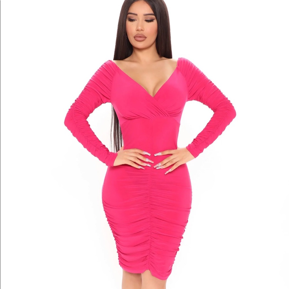 NEW!Fashionnova Pink🌸dress(MAKE ME AN OFFER)